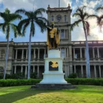 King Kamehameha Statue Oahu city tour