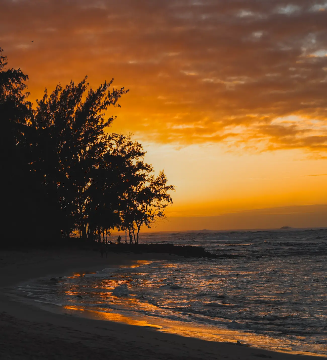 Sunset on the north of Oahu at Kawela Bay.